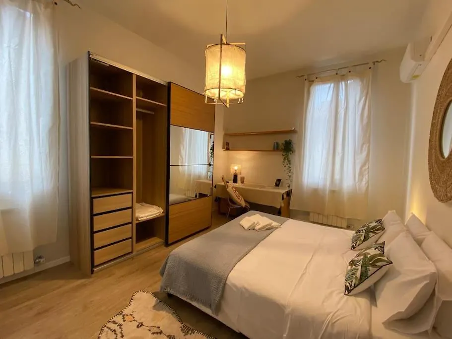 Casa Oscar: Entire Apartment Venice.Mestre Station Mestre